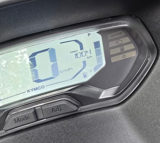 Waarom het inrijden van je nieuwe scooter dé sleutel is tot succes (en hoe je het doet)